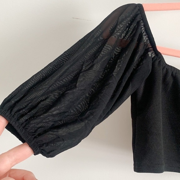 Nasty Gal Collection Black Sheer Puff Sleeve Crop Top Sz 4 - Picture 7 of 9